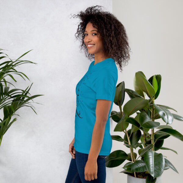 "Winter Wonderland Tree" Graphic t-shirt - Image 9